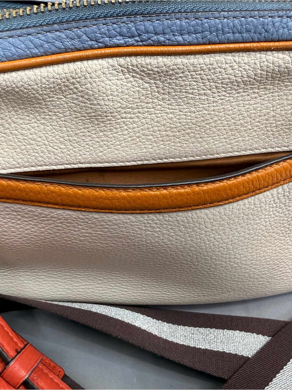 Coach Cream Pebbled Leather Crossbody with Tan Trim and Black Strap - Picture 5 of 5